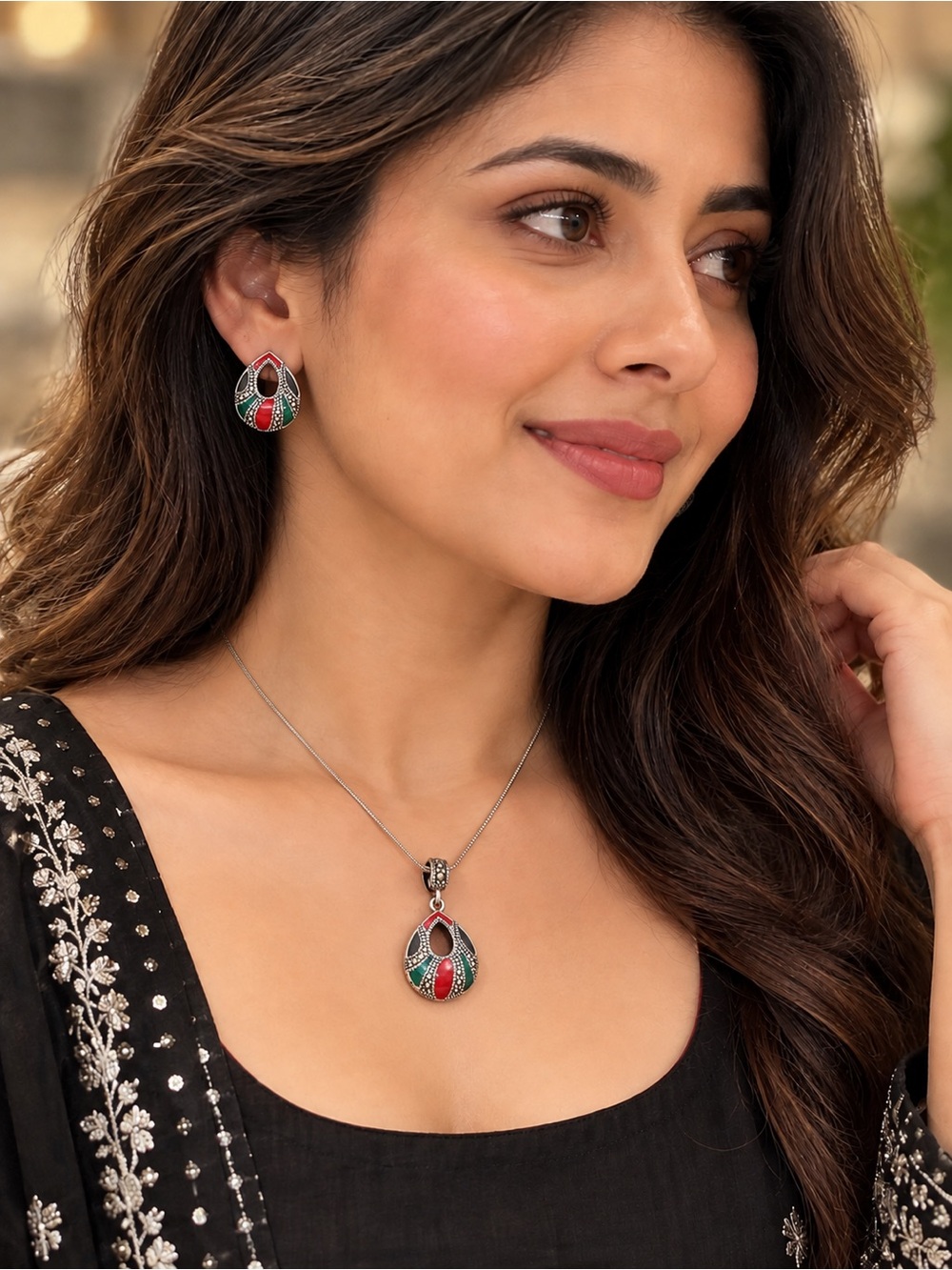 Sterling silver pendant set